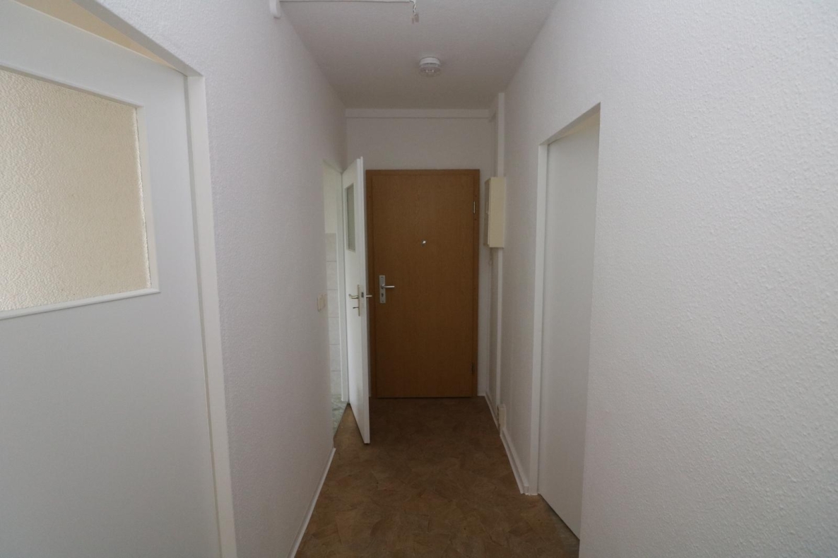 Für Sparfüchse...günstige 3-RW mit Wanne u. Balkon!!! - Flur