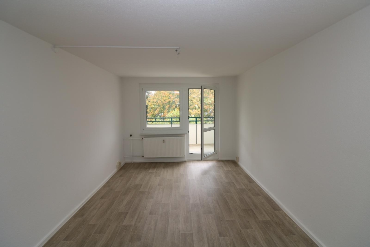 Für Sparfüchse...günstige 3-RW mit Wanne u. Balkon!!! - Wohnzimmer