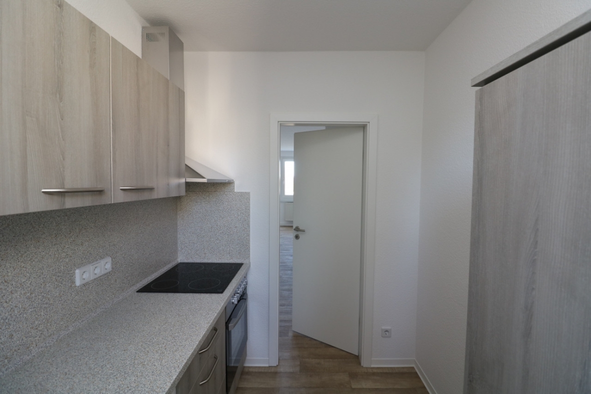 Vorkoster gesucht…1-RW mit Einbauküche, Dusche & Balkon!!! - Küche