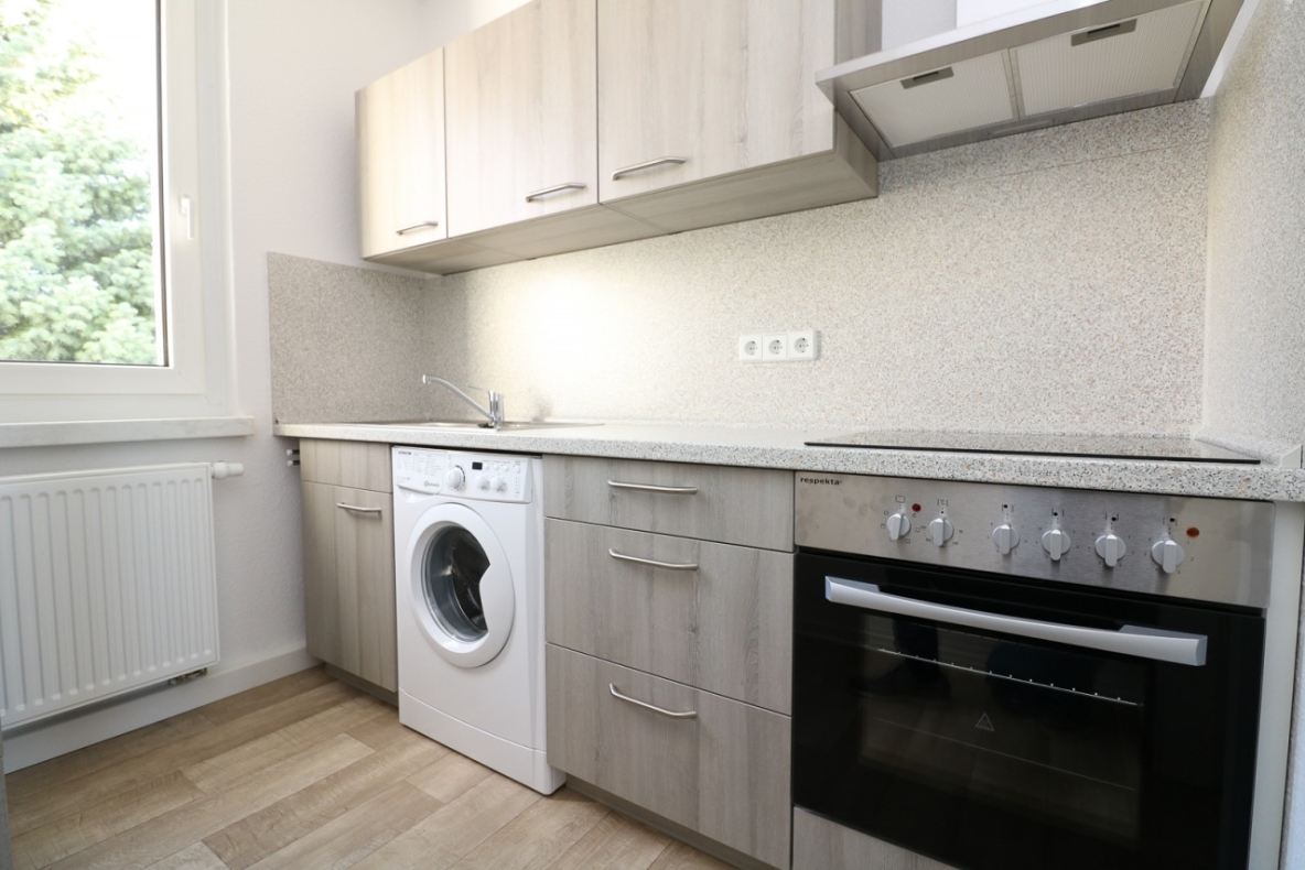 Vorkoster gesucht…1-RW mit Einbauküche, Dusche & Balkon!!! - Küche