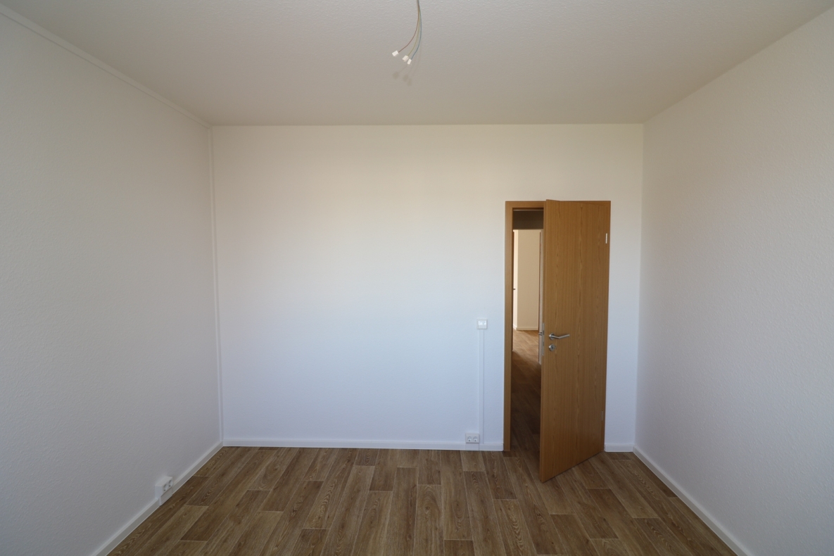 2-RW mit Wanne sucht Kapitän für gemeinsame Abenteuer! - Beispiel Schlafzimmer