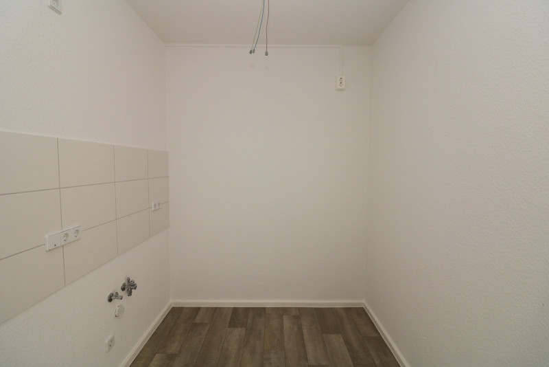 Liebe auf den ersten Blick...sanierte 3-RW mit Dusche & Balkon!!! - Küche