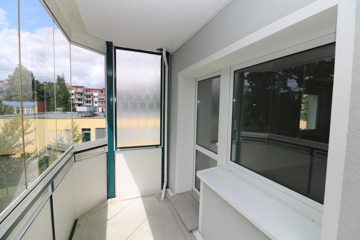 Shower me in sunshine - moderne 3RW mit Dusche und sonnigem Balkon - Balkon