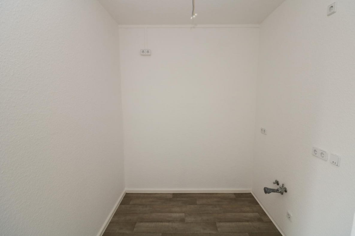 Viel Platz für Kind und Kegel…4-RW mit Wanne & Balkon!!! - Küche