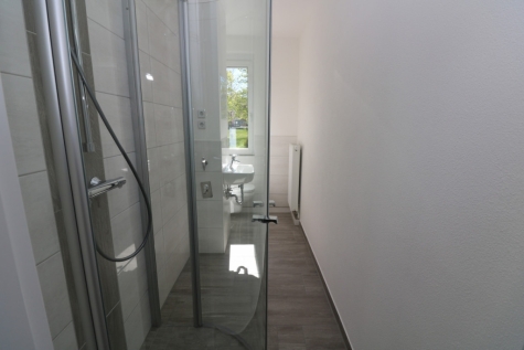 Duschen war noch nie so einfach…EG-Wohnung mit bodengleicher Dusche!!!, 09599 Freiberg, Franz-Kögler-Ring 28