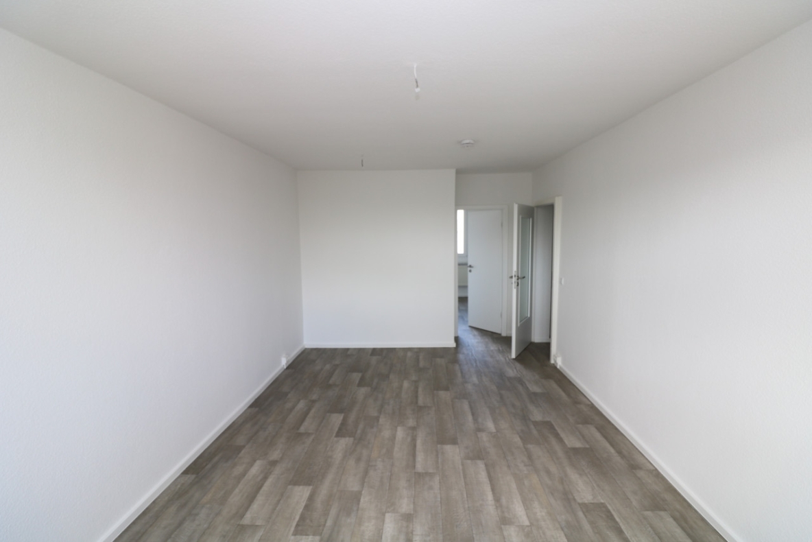 Kochmütze zu vergeben...sanierte 3-RW mit Einbauküche und Wanne!!!!! - Wohnzimmer