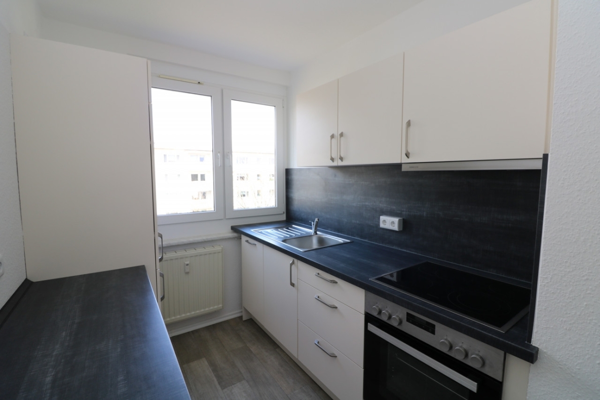 Kochmütze zu vergeben...sanierte 3-RW mit Einbauküche und Wanne!!!!! - Küche