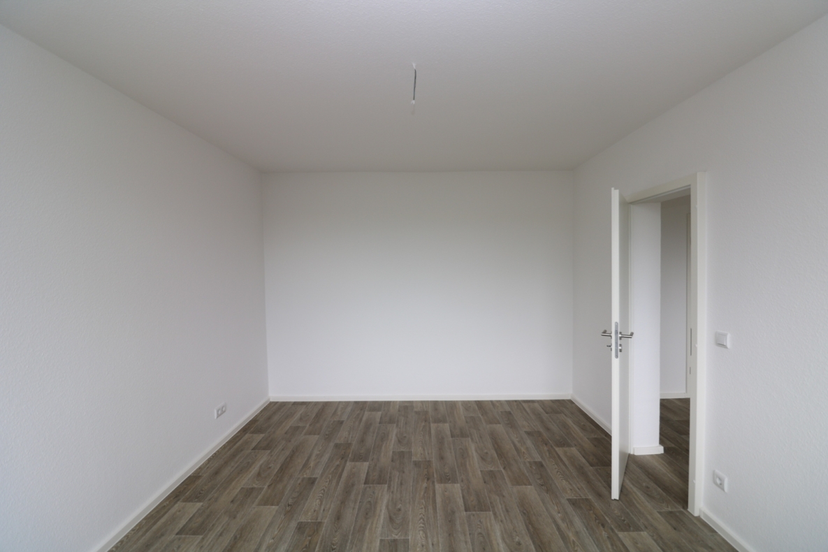 *Herzhaft UND Süß* - 2RW mit Einbauküche, Badewanne und Balkon - Beispiel Schlafzimmer