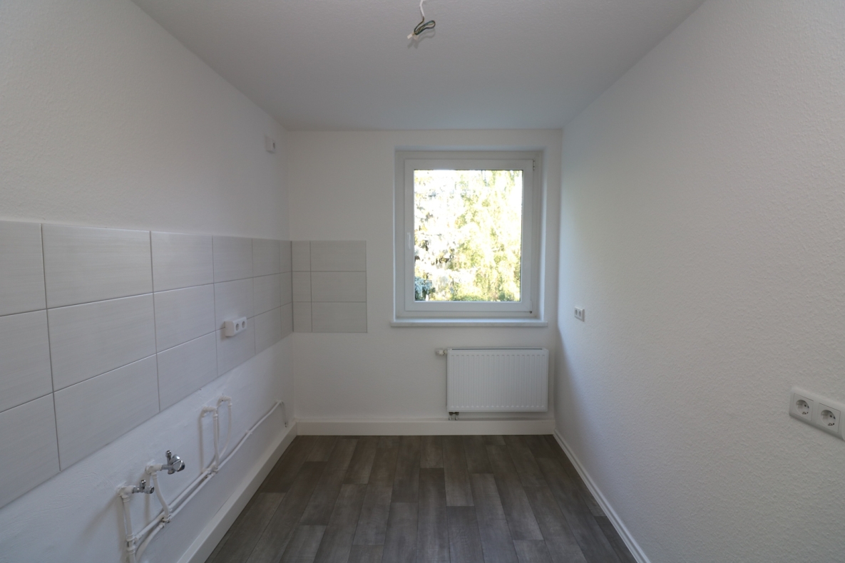 Schickes Nest sucht Nachwuchs…helle 4-RW mit Wanne u. Balkon!!! - Beispiel Küche