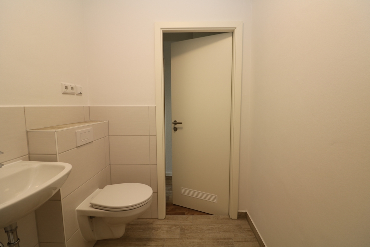 Eine neue Wohnung ist wie ein neues Leben…neu sanierte 2-RW mit Dusche u. Balkon!!! - Beispiel Bad mit Dusche