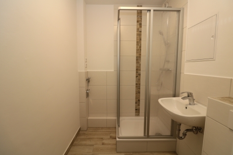 Eine neue Wohnung ist wie ein neues Leben…neu sanierte 2-RW mit Dusche u. Balkon!!!, 09599 Freiberg, Paul-Müller-Straße 16