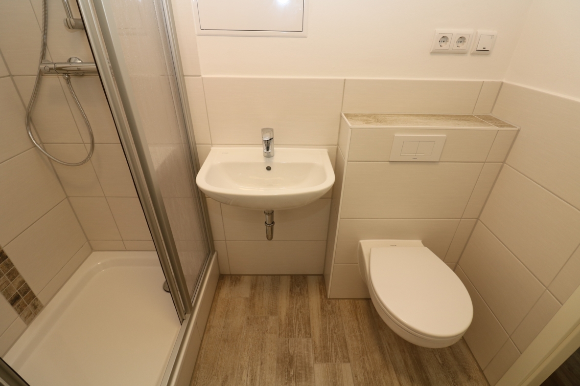 Eine neue Wohnung ist wie ein neues Leben…neu sanierte 2-RW mit Dusche u. Balkon!!! - Beispiel Bad mit Dusche
