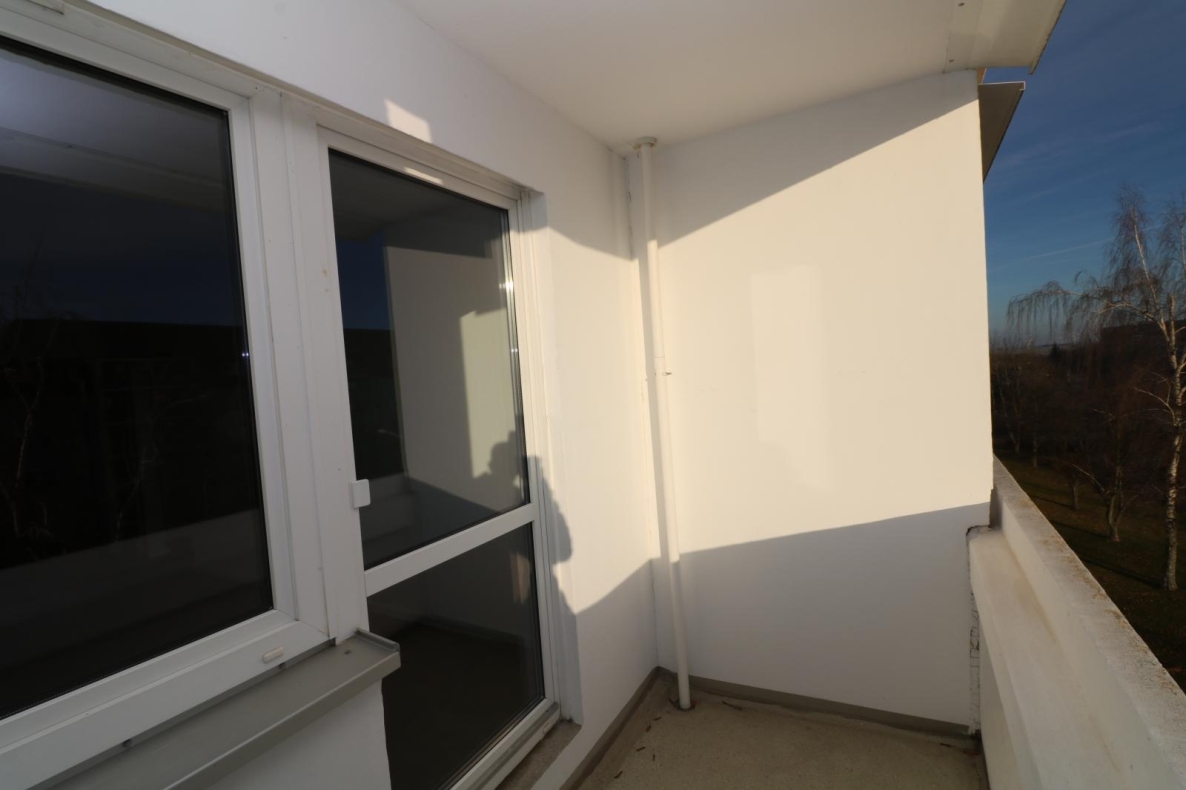 Ein großes Schnäppchen! - Großzügige 3RW mit 2 Balkonen - Balkon 2
