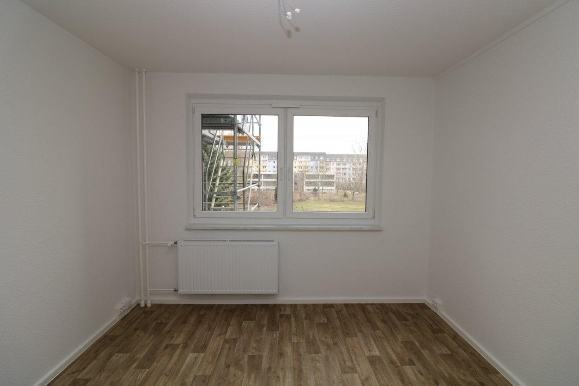 Manege frei…moderne 2-RW mit Aufzug, Wanne & Balkon!!! - Schlafzimmer