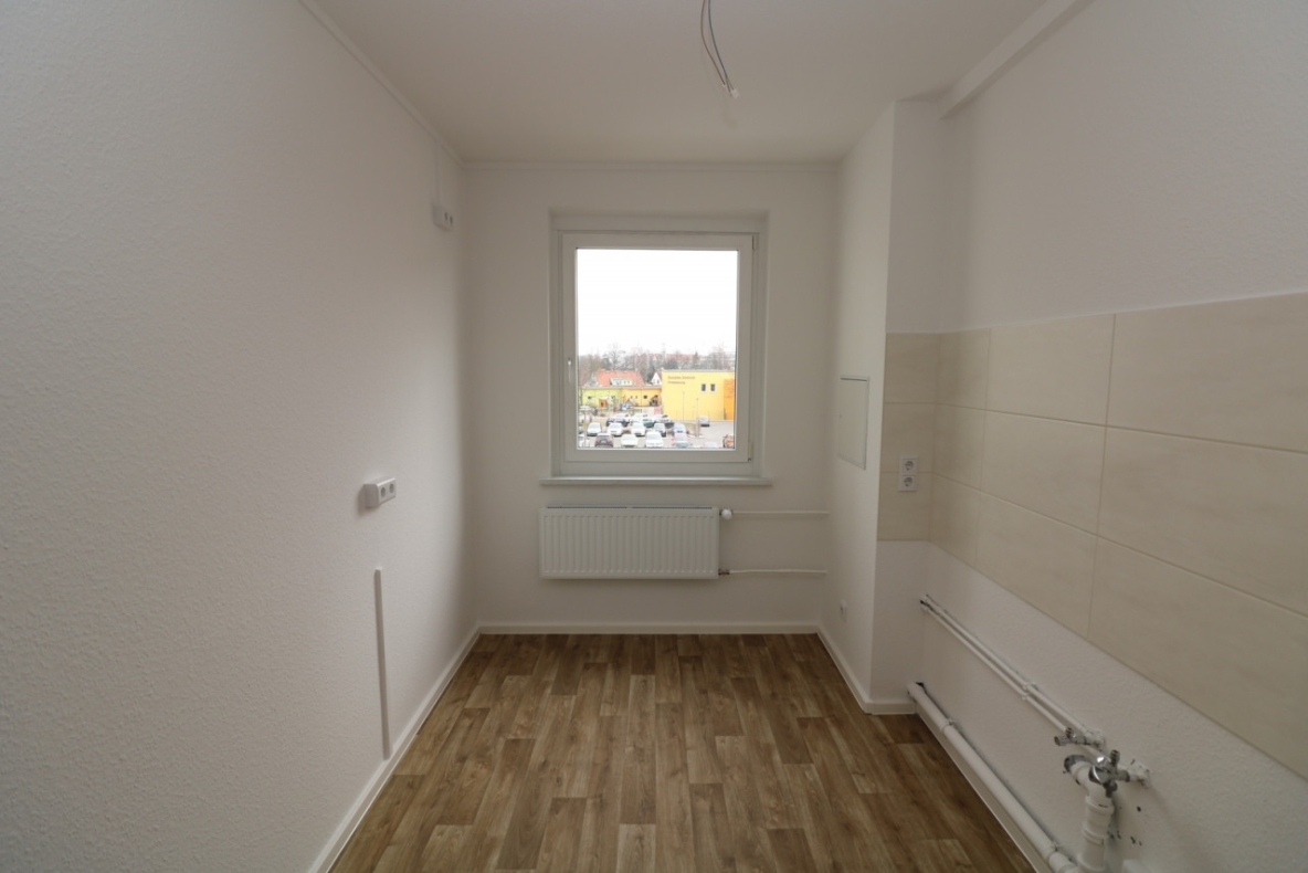 Manege frei…moderne 2-RW mit Aufzug, Wanne & Balkon!!! - Küche