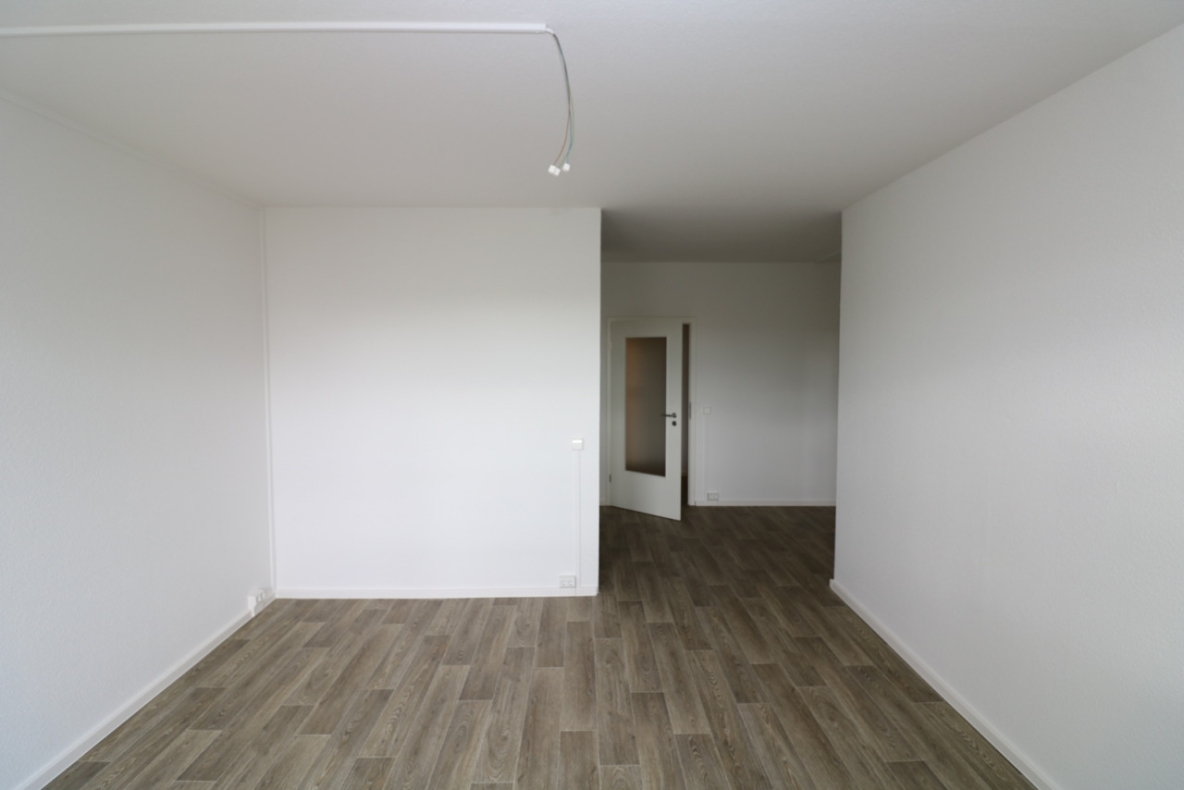 Viel Platz für Kind und Kegel…4-RW mit Wanne & Balkon!!! - Wohnbereich