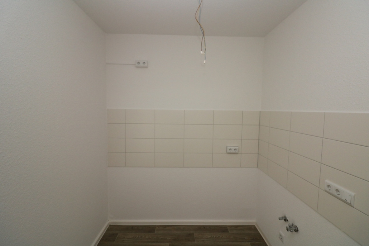 Viel Platz für Kind und Kegel…4-RW mit Wanne & Balkon!!! - Küche