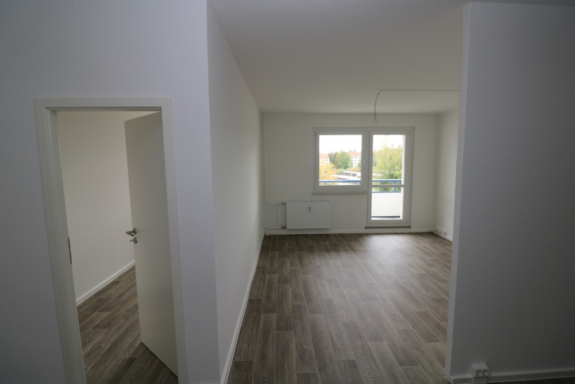 Viel Platz für Kind und Kegel…4-RW mit Wanne & Balkon!!! - Wohnbereich