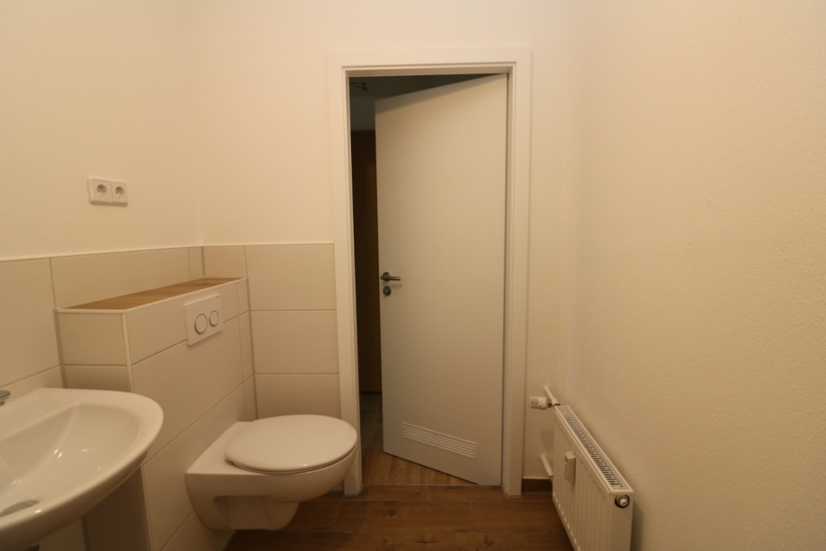 Endlich ein gesundes Happy-Meal...2-RW mit Einbauküche, Dusche & Balkon!!! - Bad mit Dusche