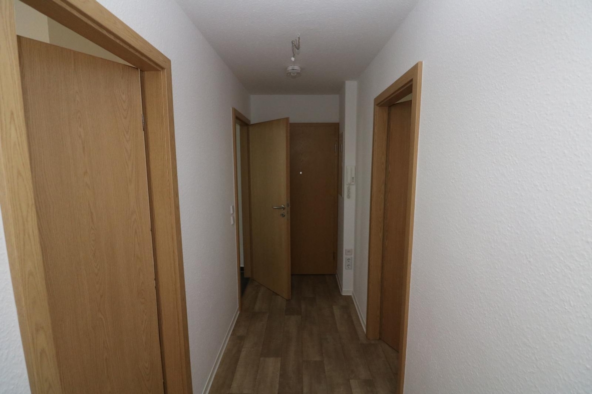 EG-Wohnung mit bodengleicher Dusche u. Balkon...da freuen sich nicht nur die Umzugshelfer! - Beispiel Flur