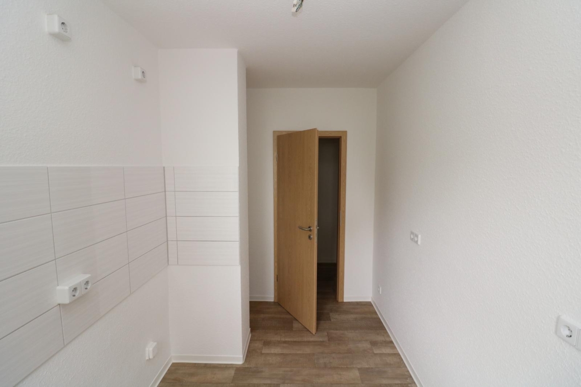 EG-Wohnung mit bodengleicher Dusche u. Balkon...da freuen sich nicht nur die Umzugshelfer! - Beispiel Küche