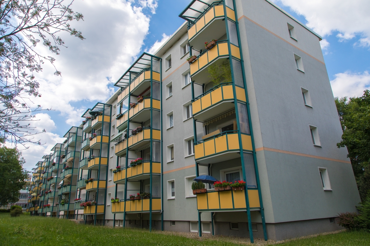 EG-Wohnung mit bodengleicher Dusche u. Balkon...da freuen sich nicht nur die Umzugshelfer! - Außenansicht