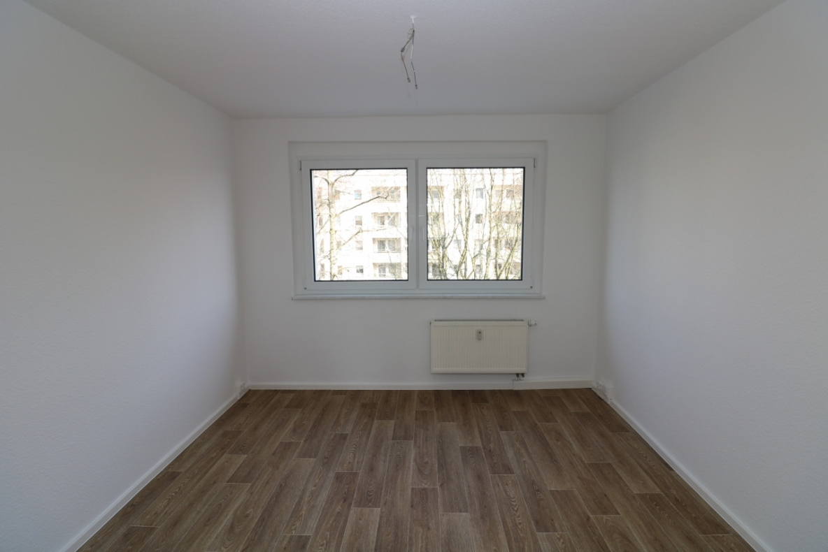 *3-Raum-Wohn-Glück* mit Badewanne und Balkon - Schlafzimmer