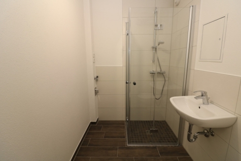 EG-Wohnung mit bodengleicher Dusche & Balkon…da freuen sich nicht nur die Umzugshelfer!, 09599 Freiberg, Paul-Müller-Straße 68