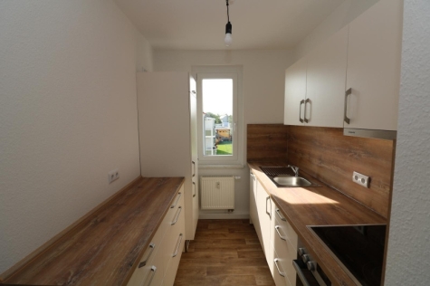 Gerichts-Saal…neu sanierte 2-RW mit Einbauküche & Wanne!!!, 09599 Freiberg, Karl-Kegel-Straße 34