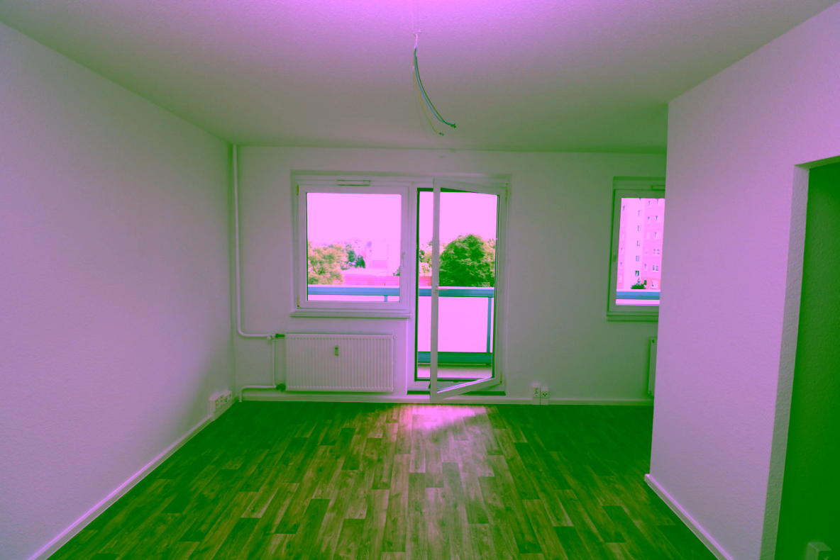 Das alles und noch viel mehr! - 1RW mit Einbauküche, Balkon, Dusche + Aufzug - Beispiel Wohnbereich