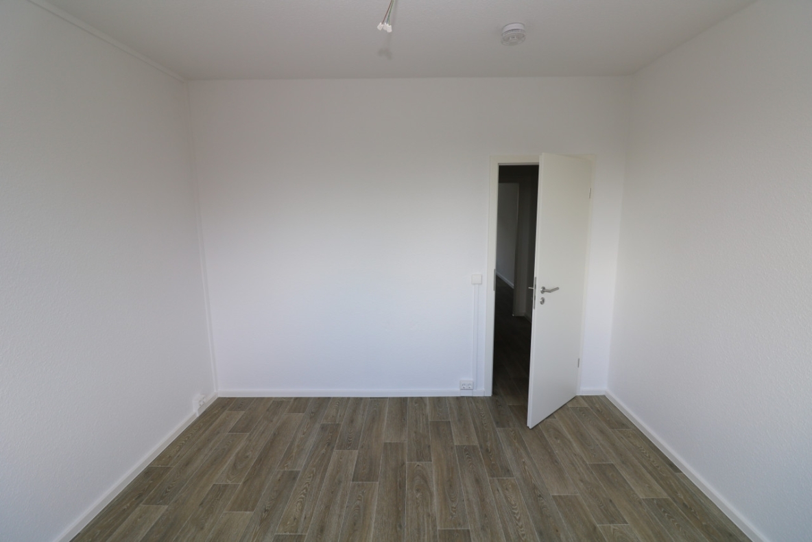 Auch für Nichtschwimmer geeignet...3-RW mit modernem Wannenbad & Balkon! - Schlafzimmer
