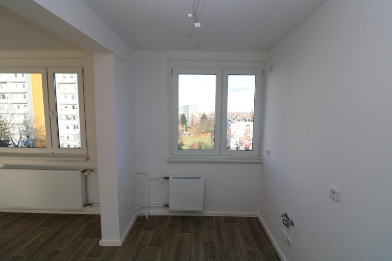 Wer´s GROß mag***Neu sanierte Etagenwohnung mit Wanne, Dusche & 2 Balkonen!!! - Küche