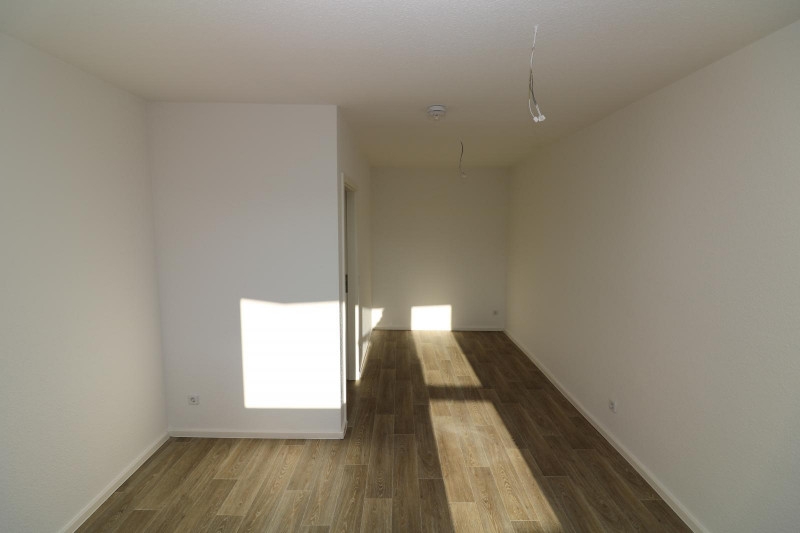 Wer´s GROß mag***Neu sanierte Etagenwohnung mit Wanne, Dusche & 2 Balkonen!!! - Schlafzimmer