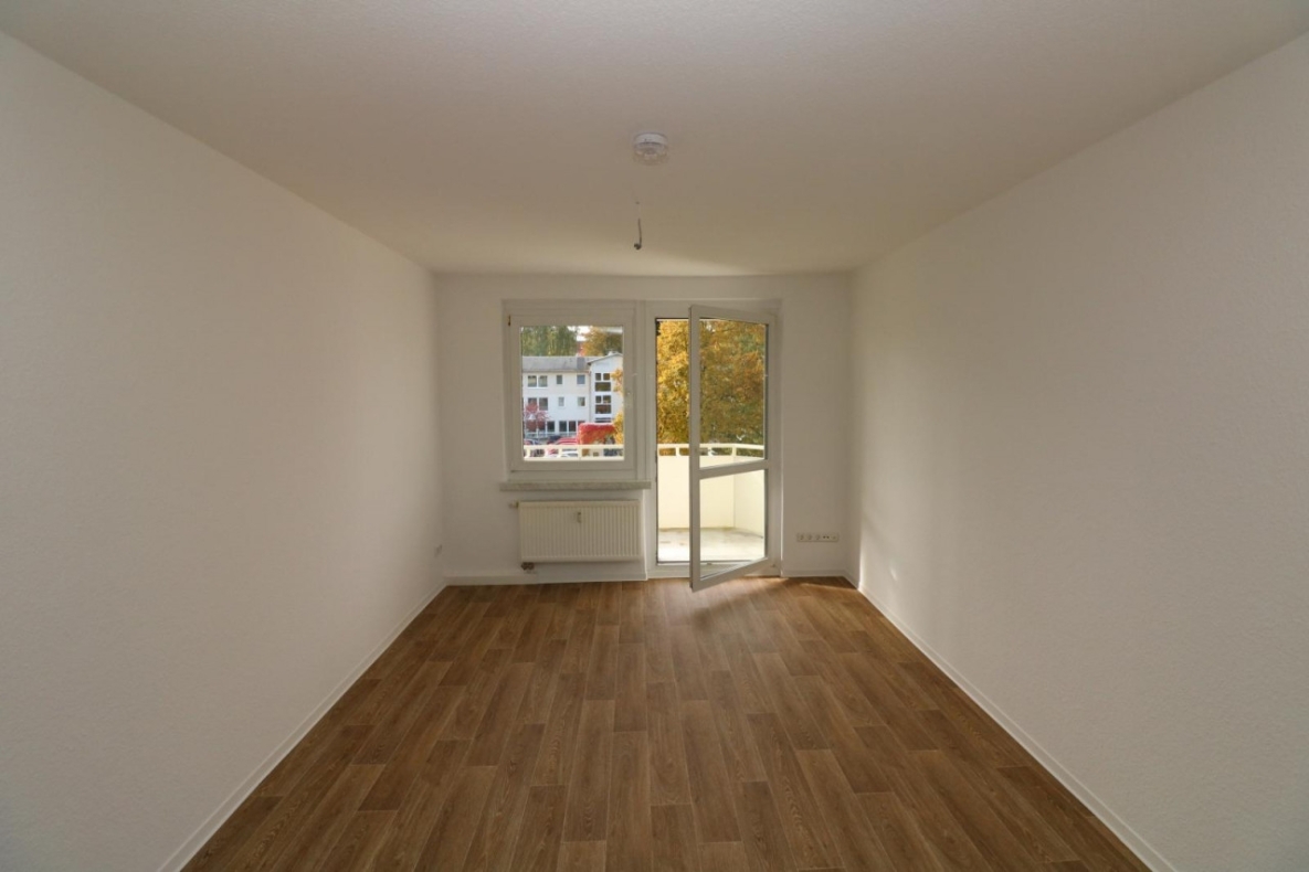 Jeder braucht eine Insel…moderne 3-RW mit Dusche & Balkon!!! - Beispiel Wohnzimmer
