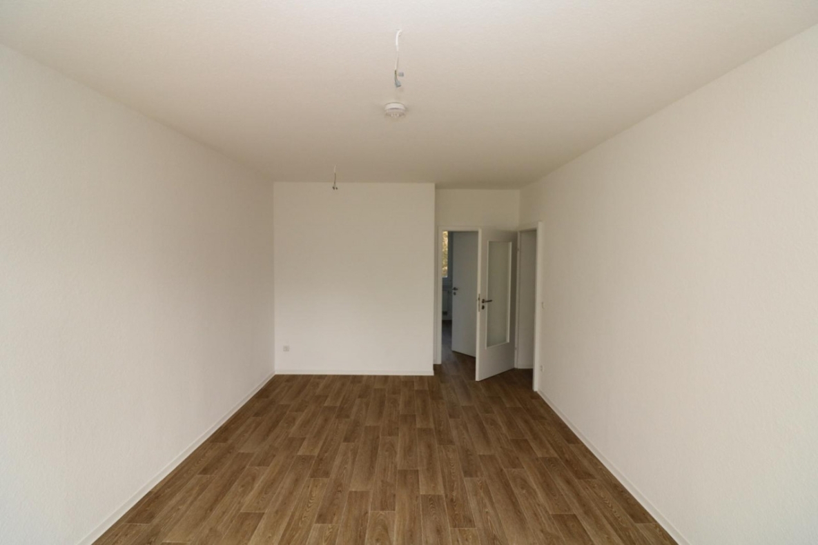 Jeder braucht eine Insel…moderne 3-RW mit Dusche & Balkon!!! - Beispiel Wohnzimmer