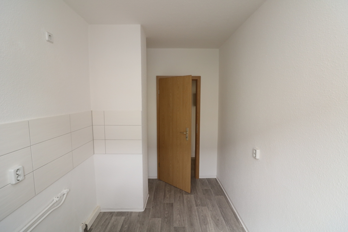 Dein Platz an der Sonne - schicke 1RW mit Balkon und Badewanne im Erdgeschoss - Küche