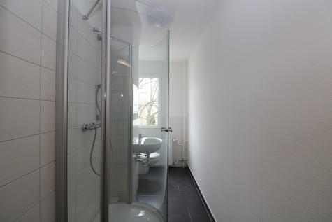 3…2…1…meins…neu sanierte 2-RW mit Dusche u. Balkon!!!, 09599 Freiberg, Franz-Kögler-Ring 59