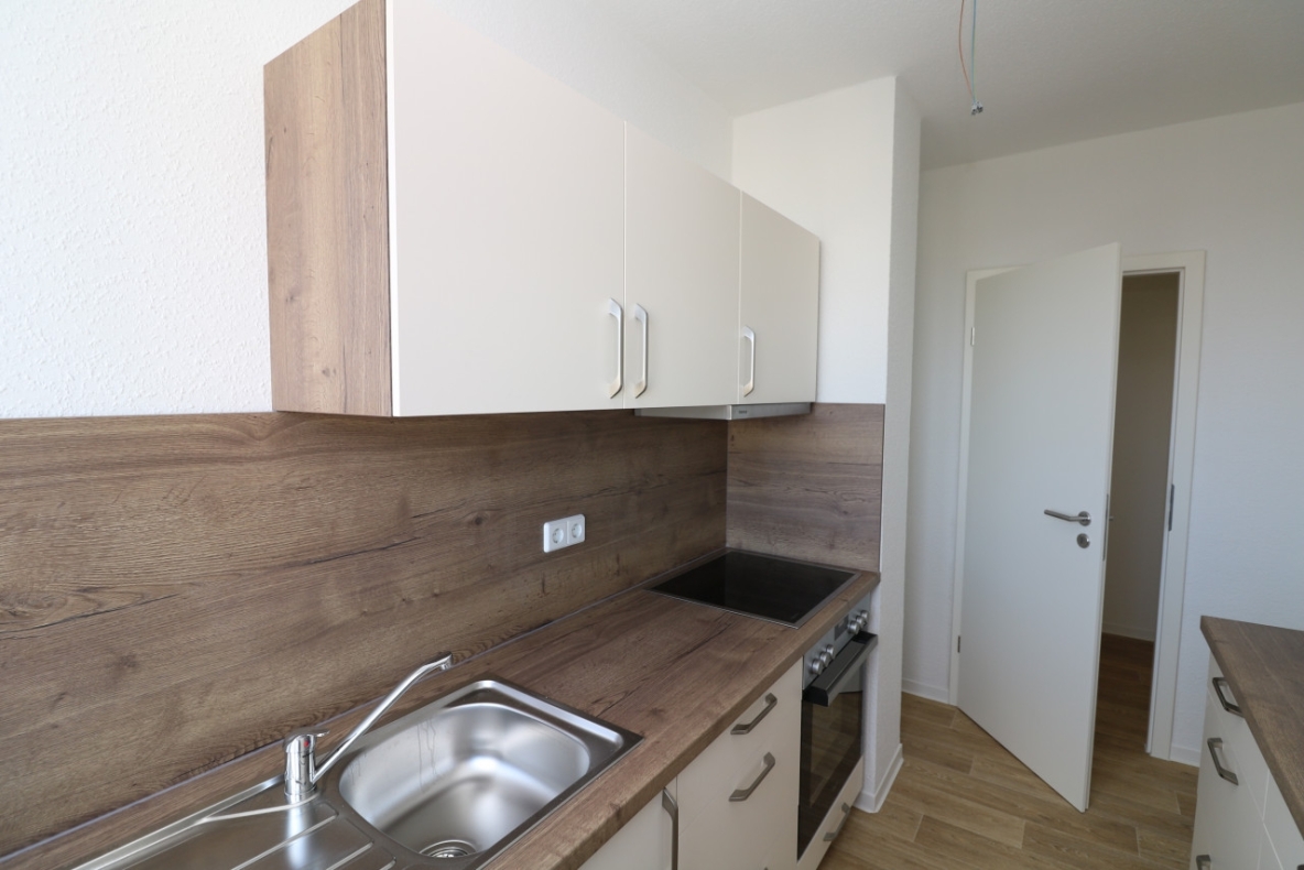 Kochlöffel-Dirigent gesucht...3-RW mit Einbauküche, Wanne & Balkon!!! - Küche