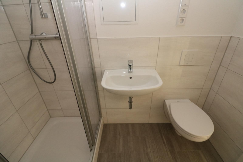 Eine neue Wohnung ist wie ein neues Leben…neu sanierte 2-RW mit Dusche & Balkon!!! - Bad mit Dusche