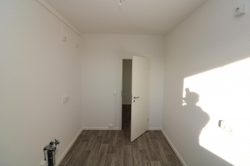 Eine neue Wohnung ist wie ein neues Leben…neu sanierte 2-RW mit Dusche & Balkon!!! - Küche
