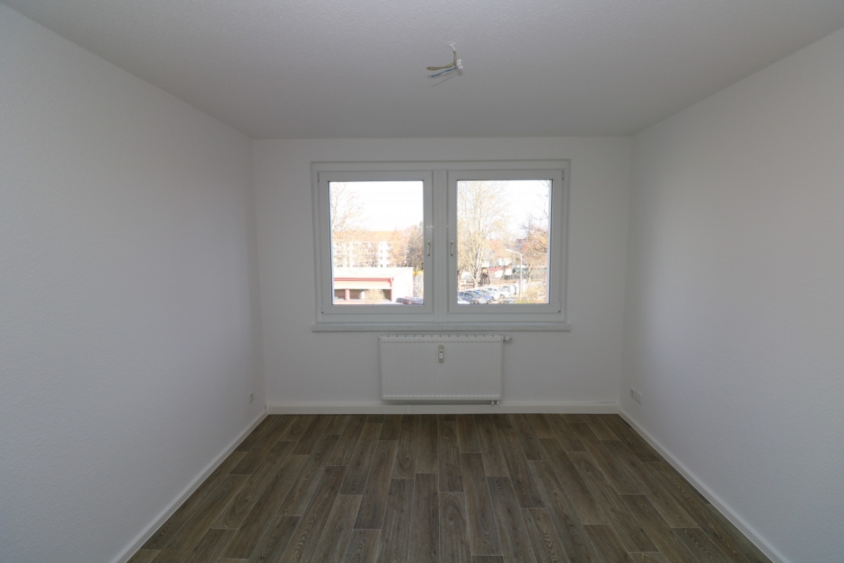 Frühlingsgefühle...tolle 2-Raum-Wohnung mit Wanne & Balkon zum Verlieben!!! - Schlafzimmer