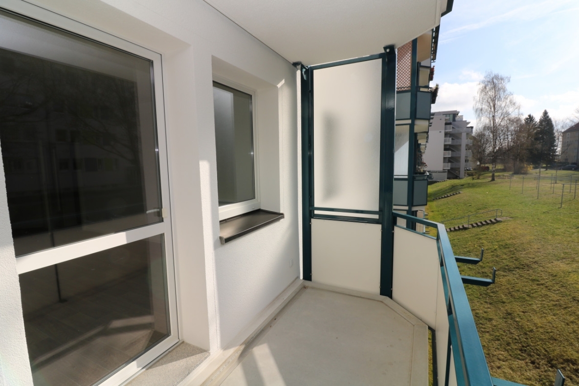 Frühlingsgefühle...tolle 2-Raum-Wohnung mit Wanne & Balkon zum Verlieben!!! - Balkon