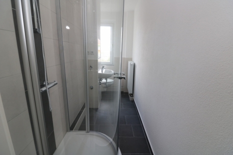 Top die Dusche gilt…moderne 2-RW mit Dusche!!!, 09599 Freiberg, Karl-Günzel-Straße 27