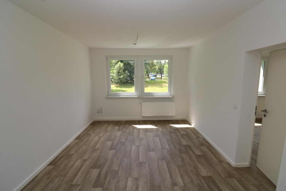 Richtig eingeseift...moderne 2-RW mit Wanne!!! - Beispiel Wohnzimmer