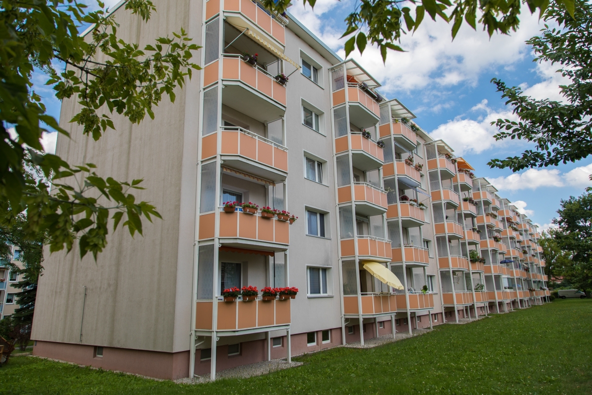 Guten Morgen Sonnenschein...helle 2-RW mit Wanne u. Balkon!!! - Außenansicht