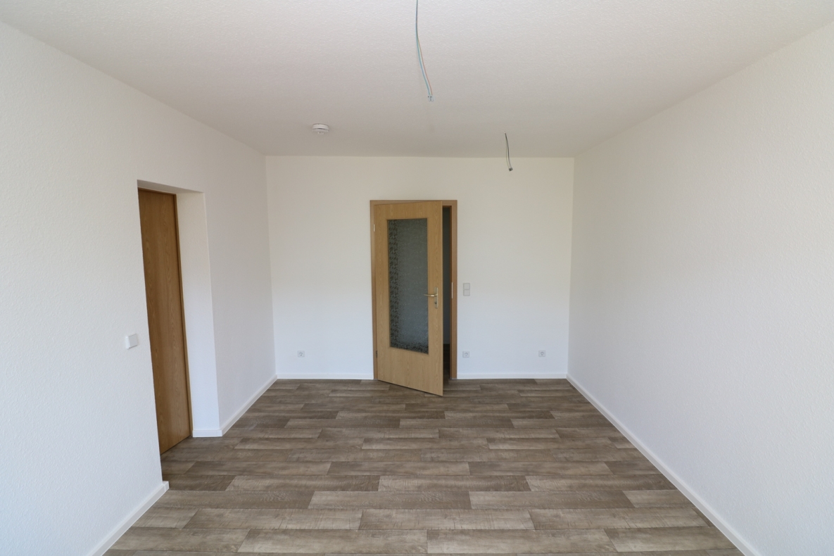 Guten Morgen Sonnenschein...helle 2-RW mit Wanne u. Balkon!!! - Beispiel Wohnzimmer