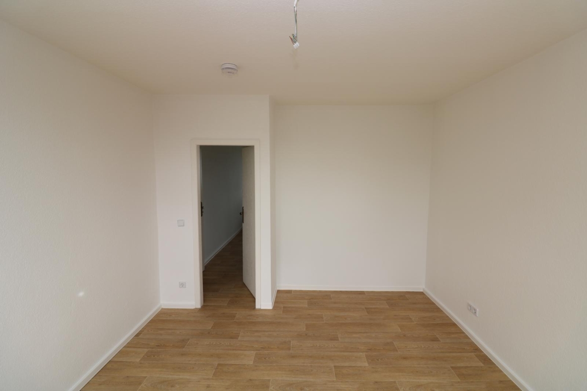 Viel Platz im großen Kinderzimmer...3-RW mit Wanne u. Balkon!!! - Schlafzimmer