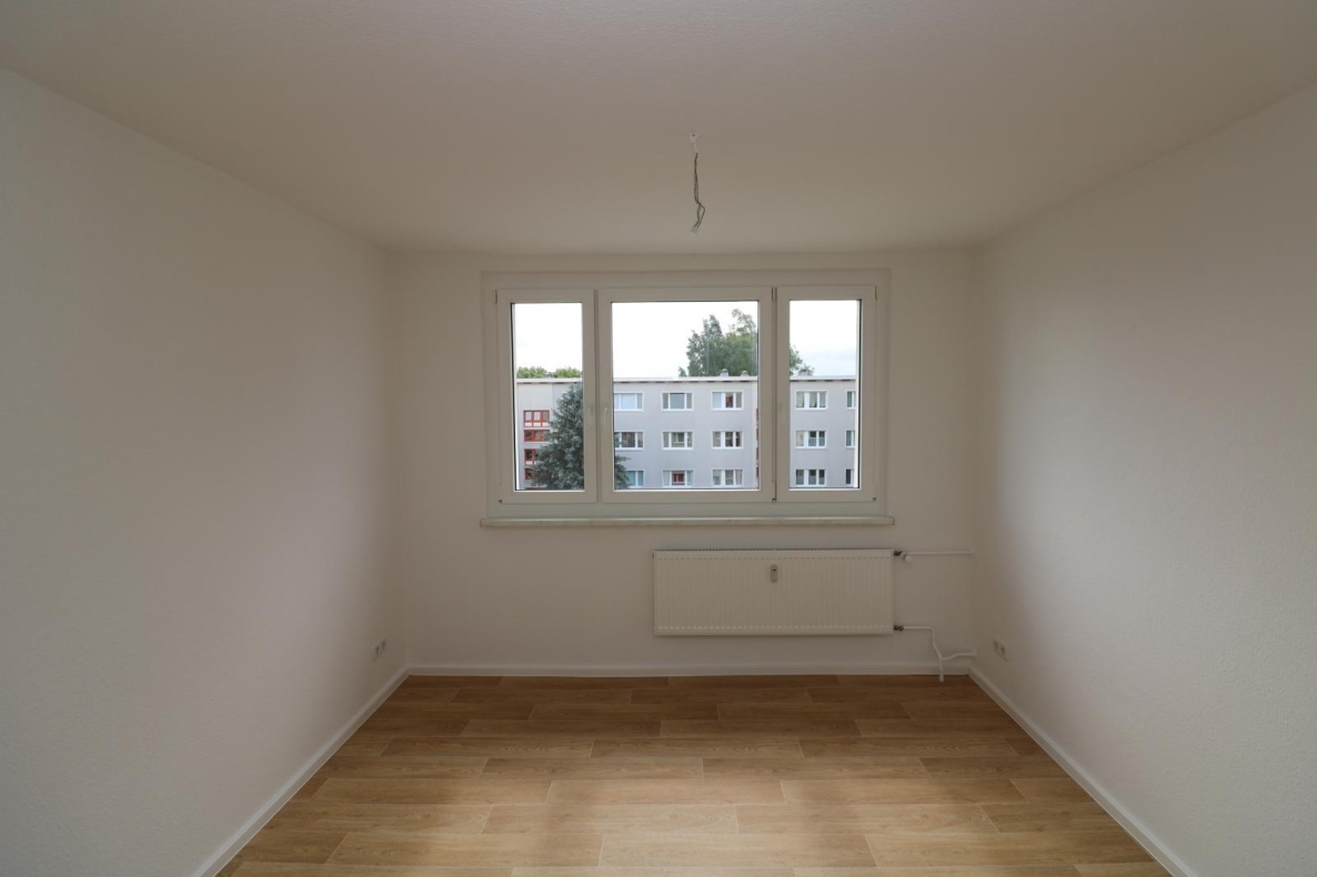 Viel Platz im großen Kinderzimmer...3-RW mit Wanne u. Balkon!!! - Schlafzimmer