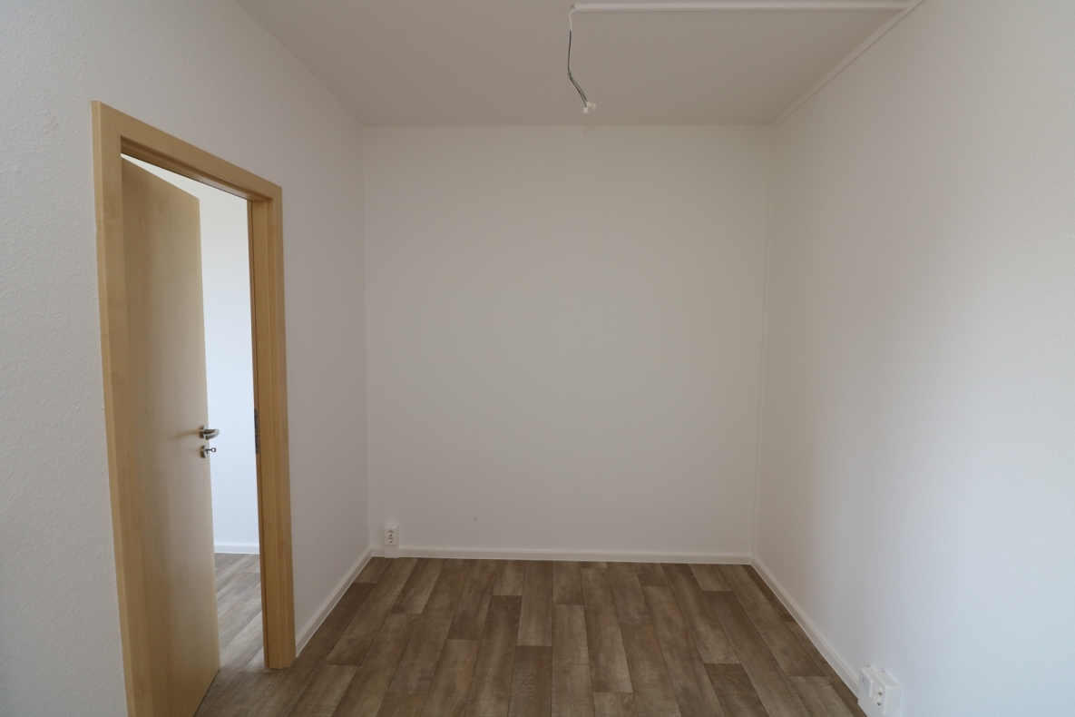 Wohlfühlgarantie...neu sanierte 3-RW mit Dusche und Balkon!!! - Beispiel Essecke