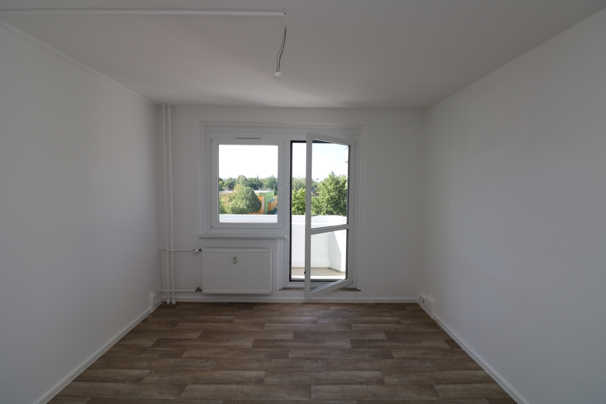 Wohlfühlgarantie...neu sanierte 3-RW mit Dusche und Balkon!!! - Beispiel Wohnzimmer